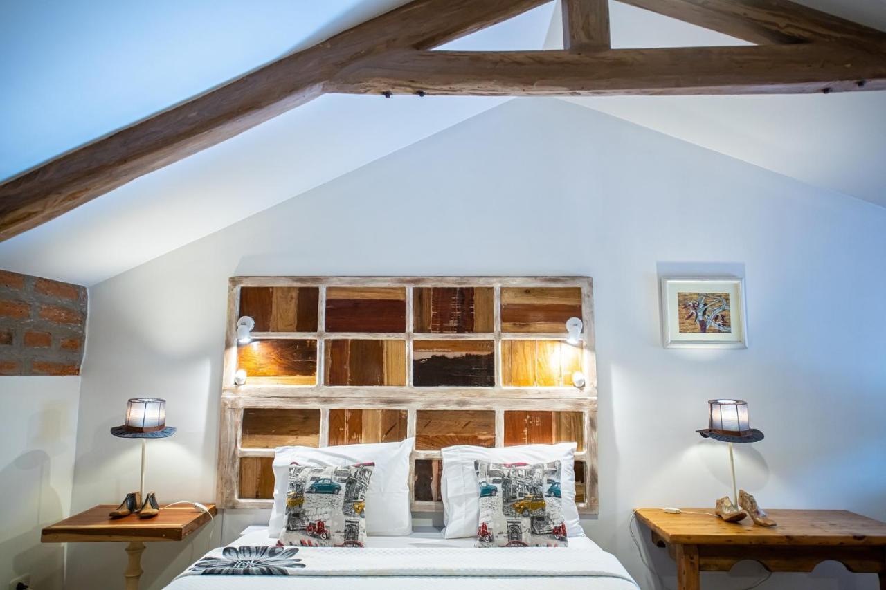 Old Town Quito Suites, Heritage Boutique Hotel, Where Every Detail Tells A Story Exteriör bild