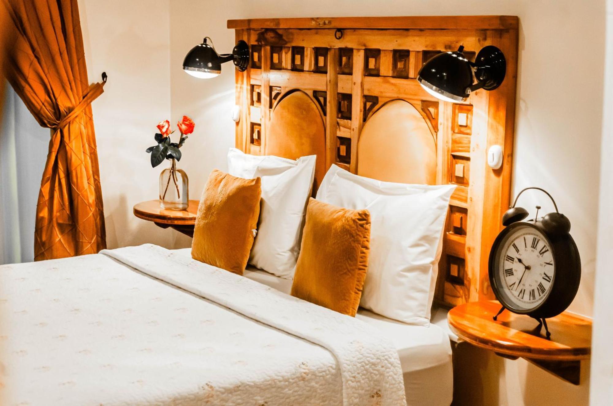 Old Town Quito Suites, Heritage Boutique Hotel, Where Every Detail Tells A Story Exteriör bild