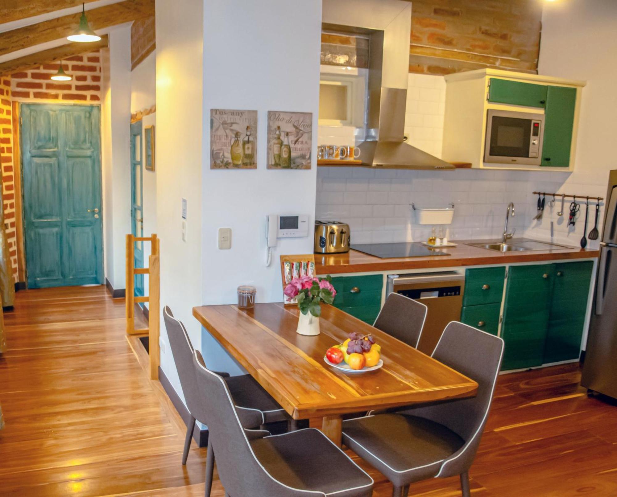 Old Town Quito Suites, Heritage Boutique Hotel, Where Every Detail Tells A Story Exteriör bild